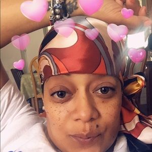 Meet your Posher, Denise